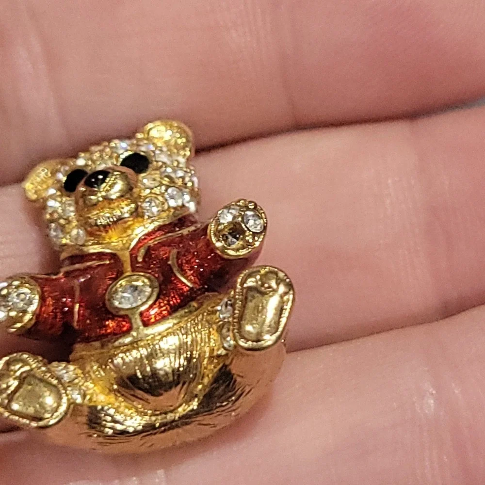 Savvy Swarovski Limited Edition Crystal Gold Tone Teddy Bear Pendant Red Enamel